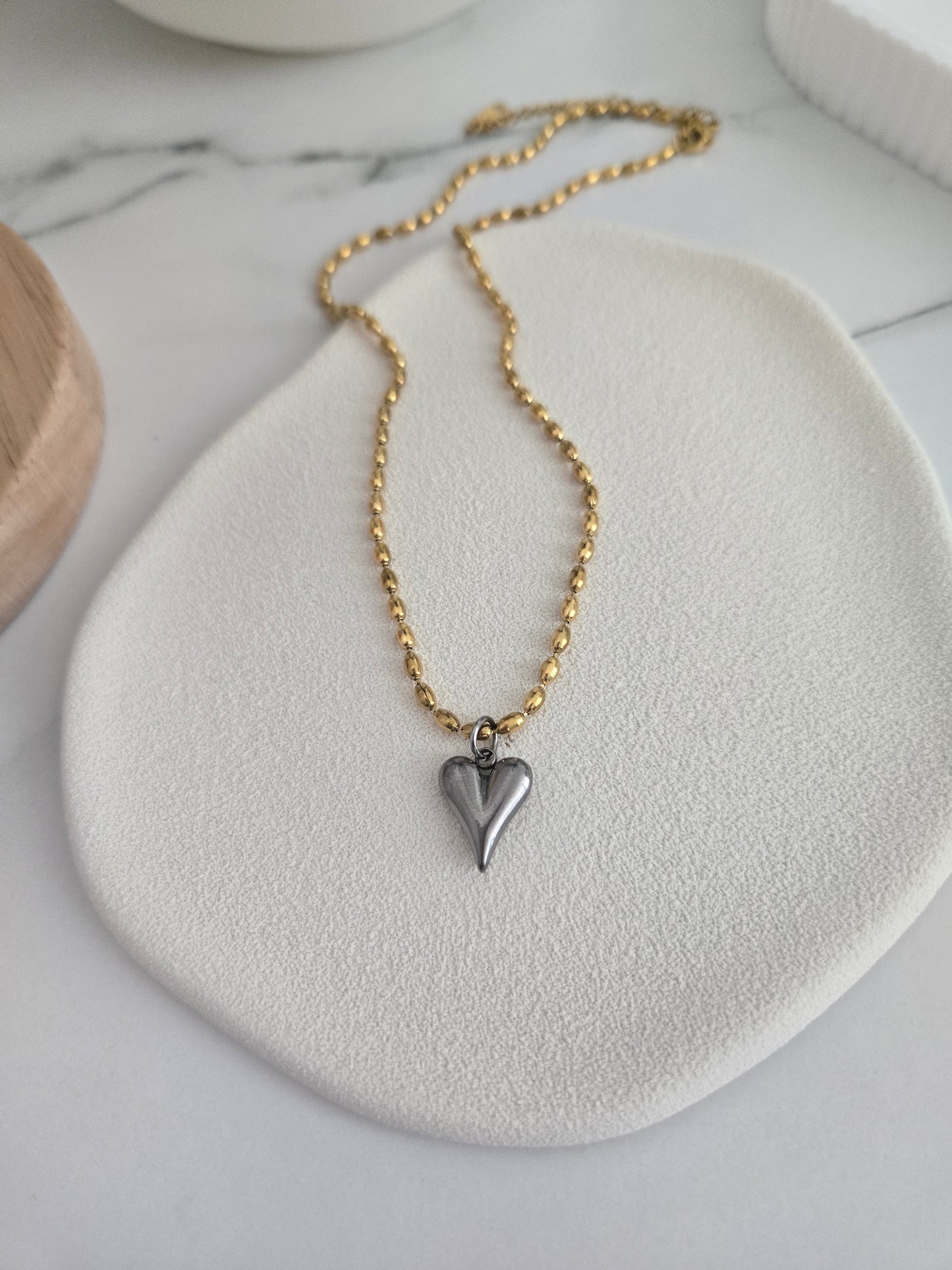 Alma Necklace