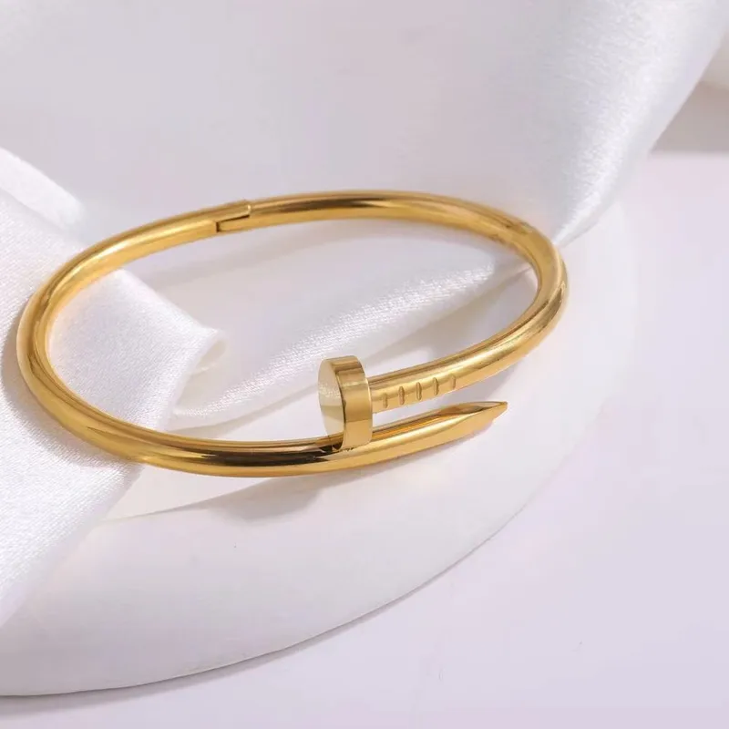 Charlotte Bangle