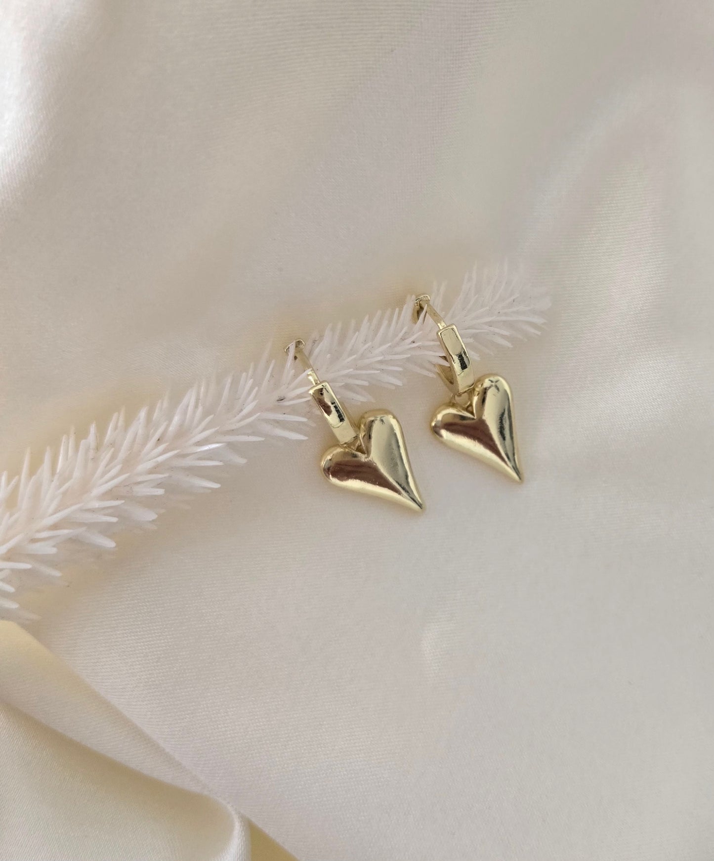 Amore Earrings