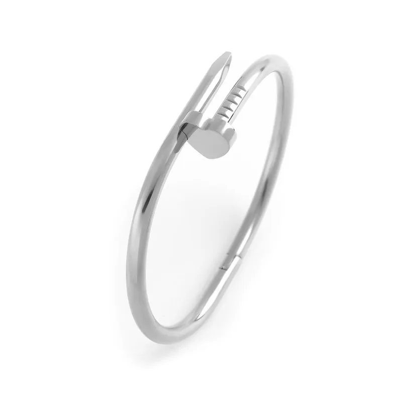 Heart Charlotte Bangle