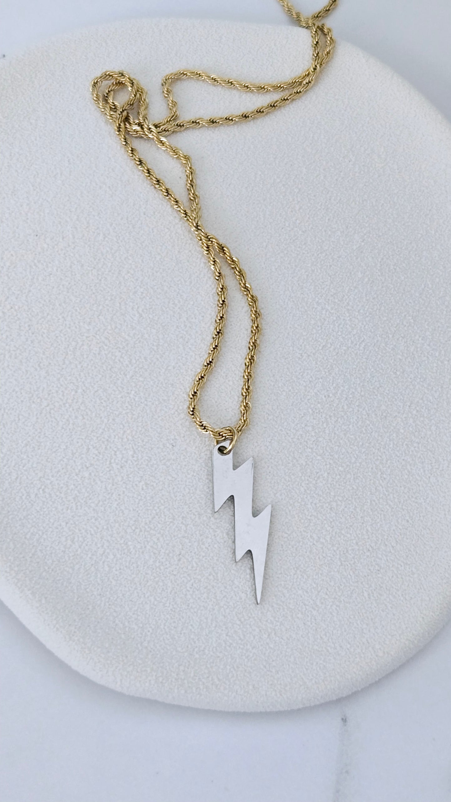 Rayito Necklace