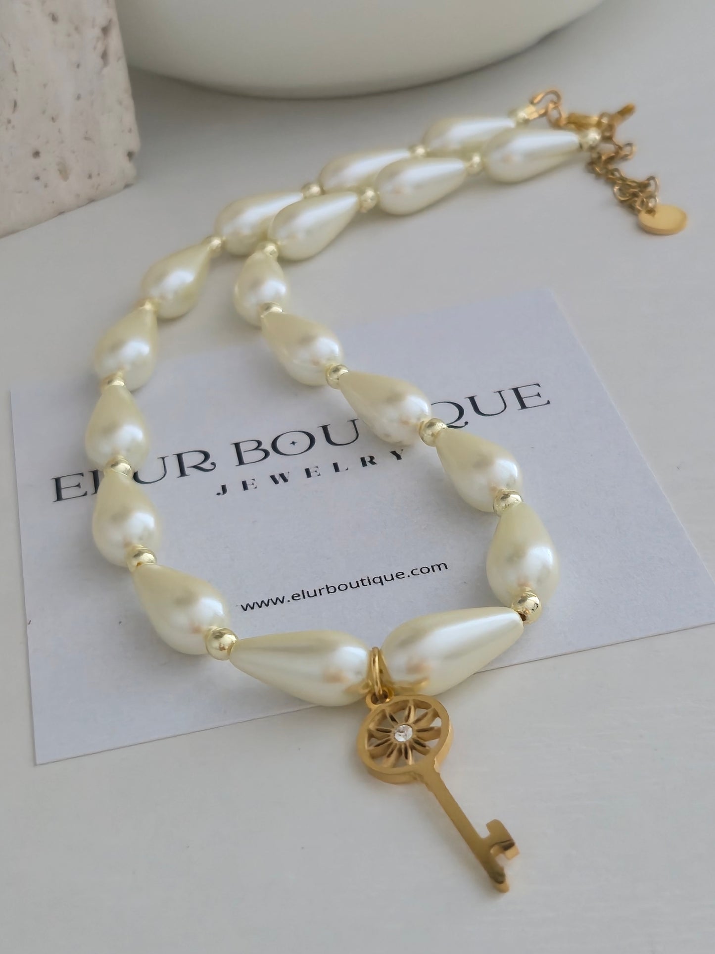 Key Drop Pearl Necklace