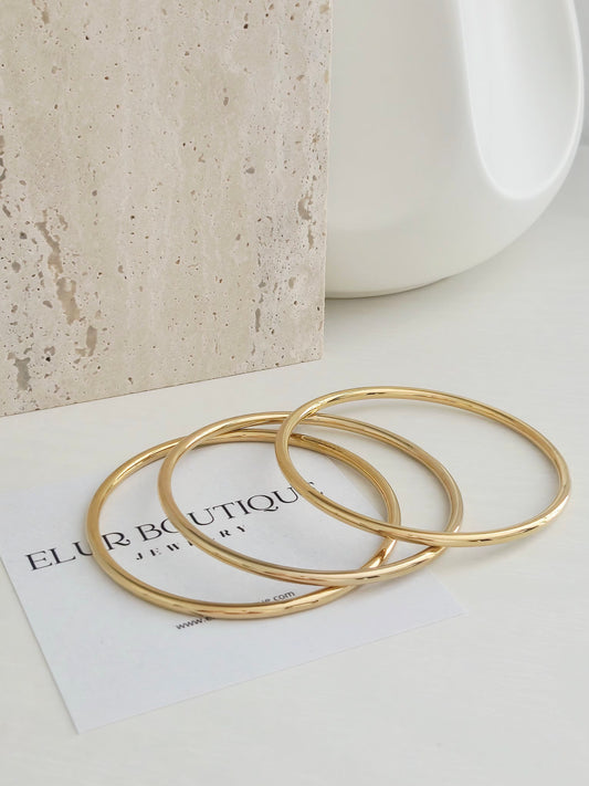 Conjunto de brazaletes clásicos