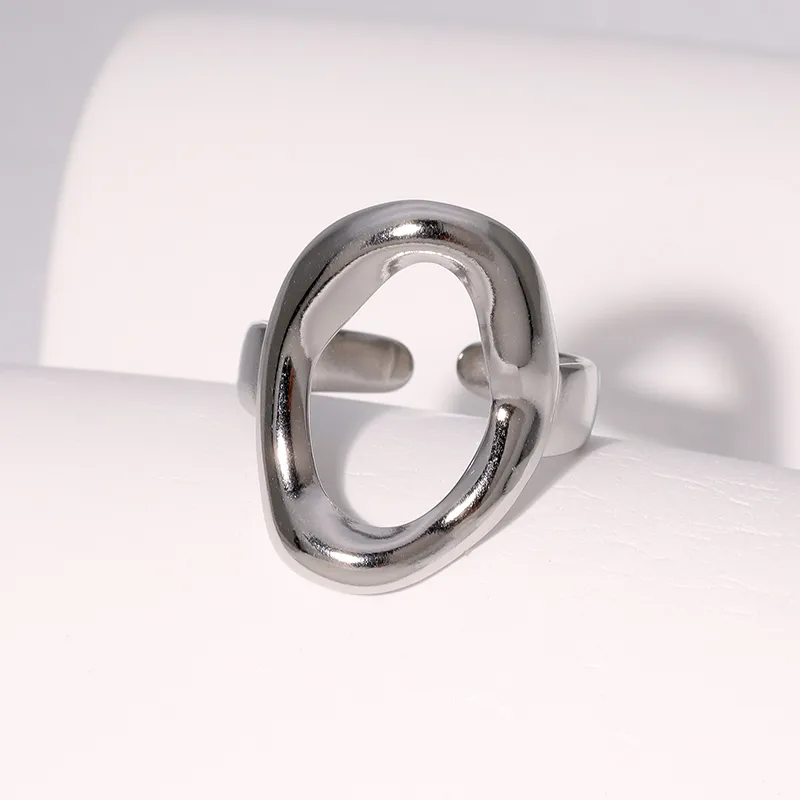 Irregular Oval Ring