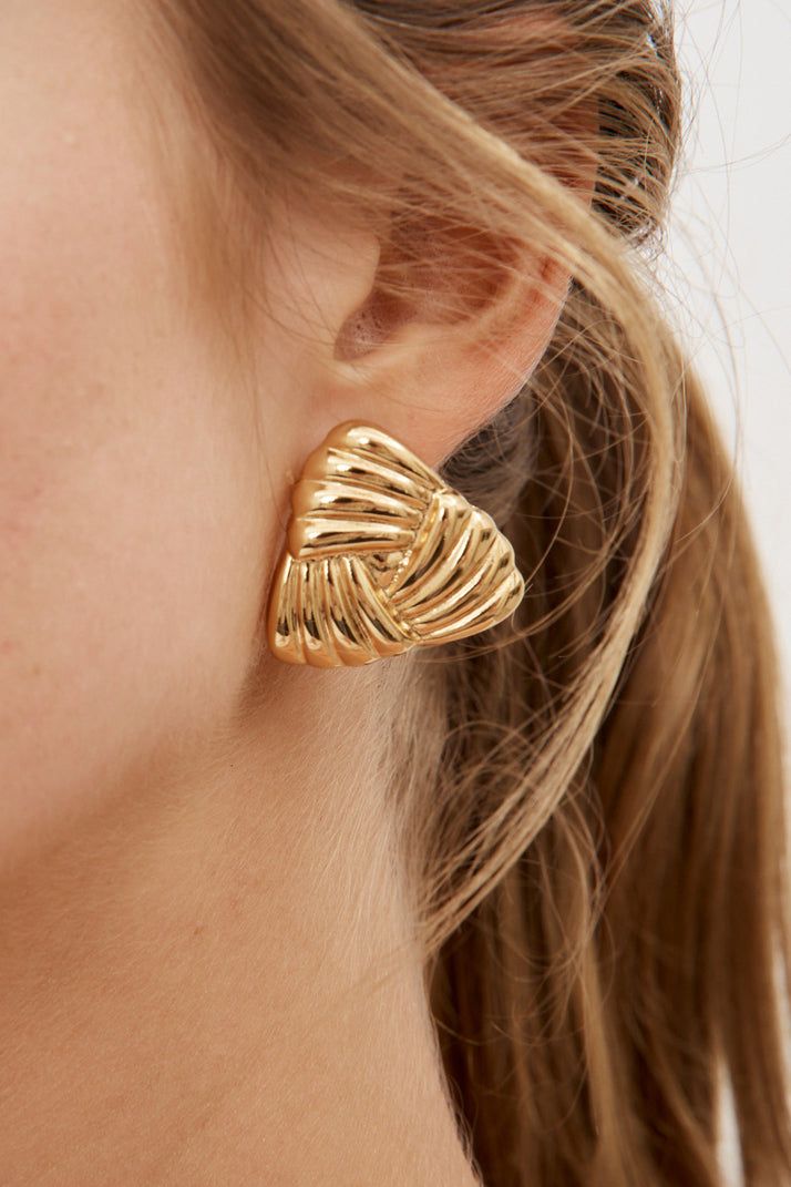 TRIANGLE EARRING