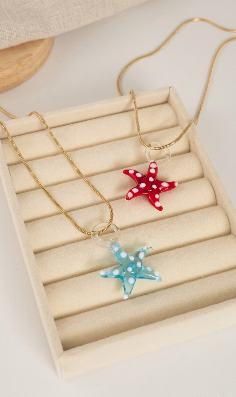 CRYSTAL STARFISH NECKLACE