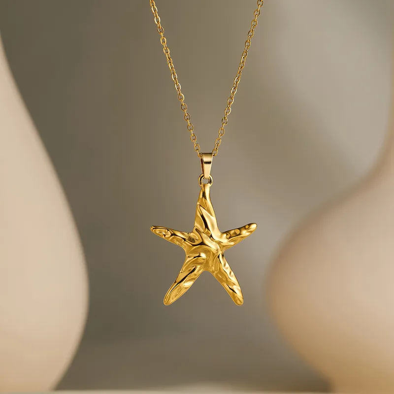 GOLD STARFISH NECKLACE