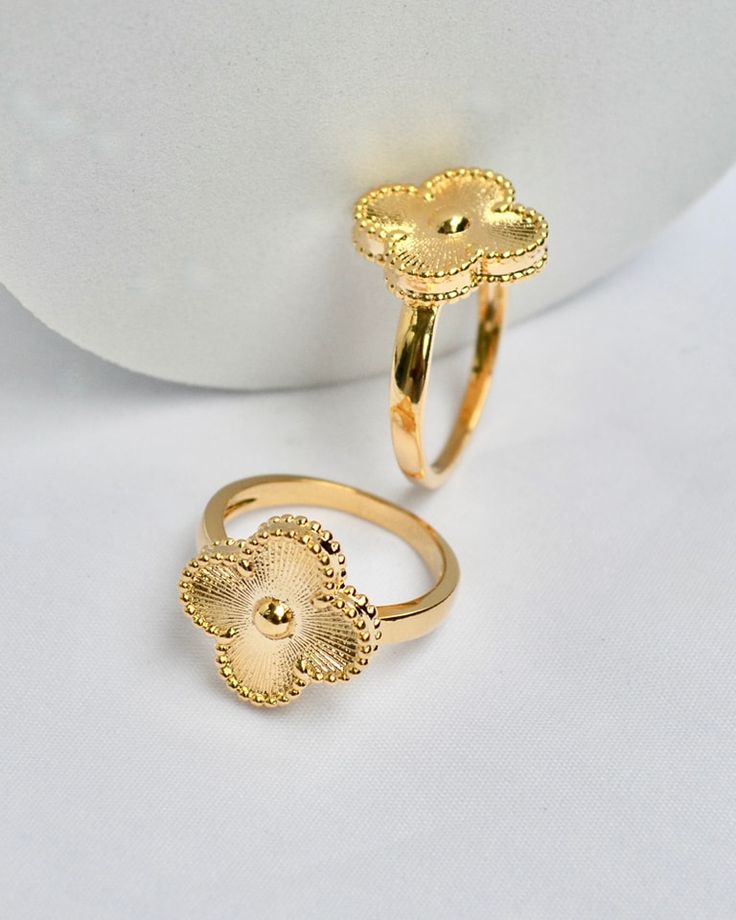 Gold Clover Ring