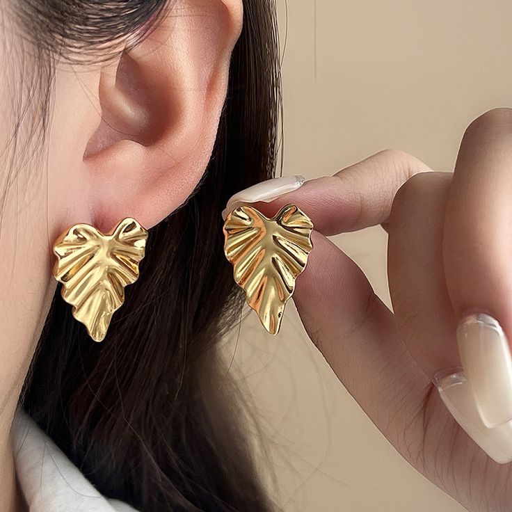 AURA EARRINGS